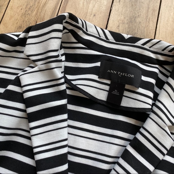 Ann Taylor Sweater Blazer Office - Picture 2 of 5